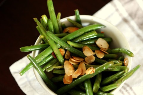 Green Beans With Sauteed Almonds