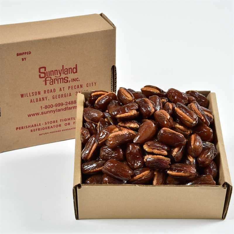 Dates and Pecans 217 Thumbnail
