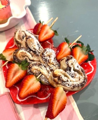 recipe-chocolate-pecan-pastry-heart