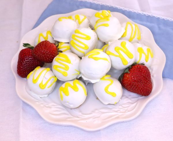 limoncello tea cakes